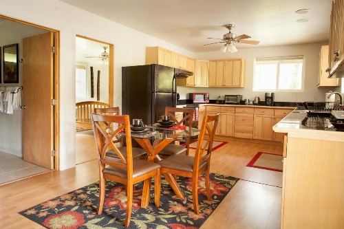 5th Street Ohana image 15